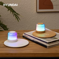 HYUNDAI现代-时尚炫彩磁吸夜灯无线充音箱 YH-F020